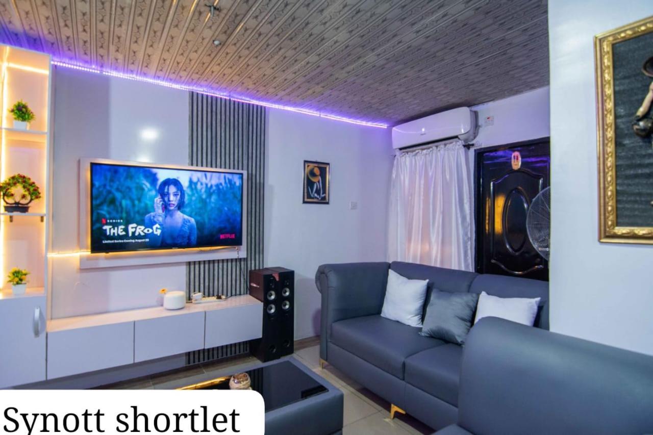 Synott Apartment Ikeja Eksteriør bilde